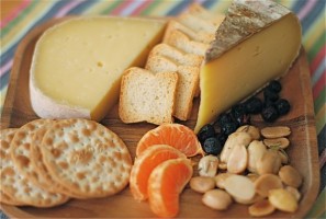 A Great Cheese Plate is a Fun Picnic Food!