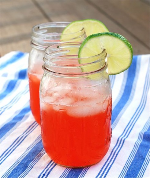 Making Fruity Drinks With Vodka Making Fruity Drinks With Vodka