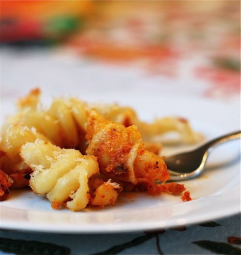 Baked Mac-n-Cheese with Marinara Sauce via The Naptime Chef Baked Mac-n-Cheese with Marinara Sauce via The Naptime Chef